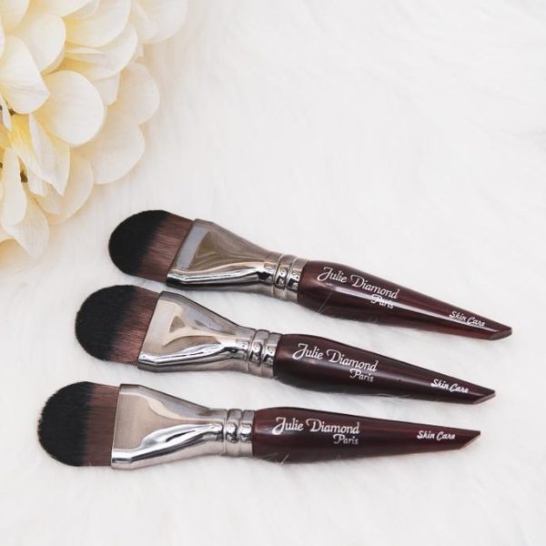 Flat Makeup Brush - Essential for Smooth Makeup Application